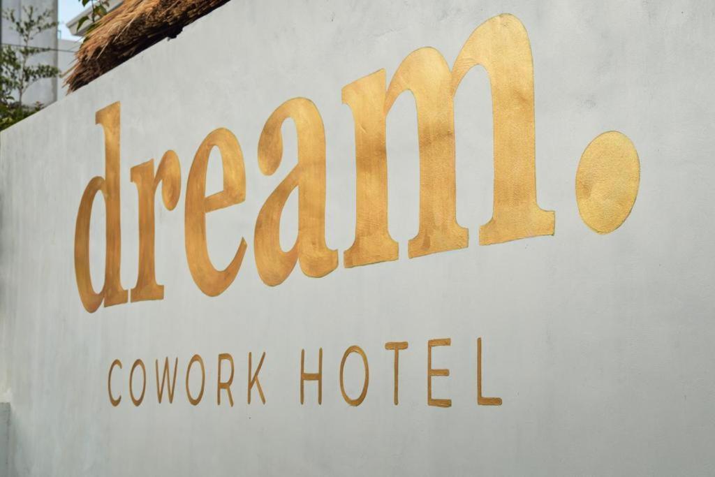 Dream Cowork Hotel Kuta  Exterior foto